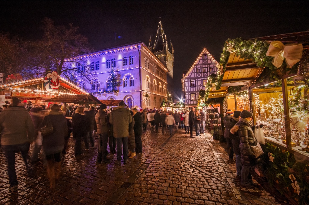 Bad Wimpfen Weihnachtsmarkt Verkaufsstände am Marktplatz