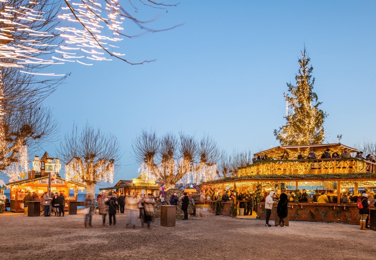 Konstanz Weihnachtsmarkt am See Konstanz C Dagmar Schwelle u Veranstalter 2 300dpi
